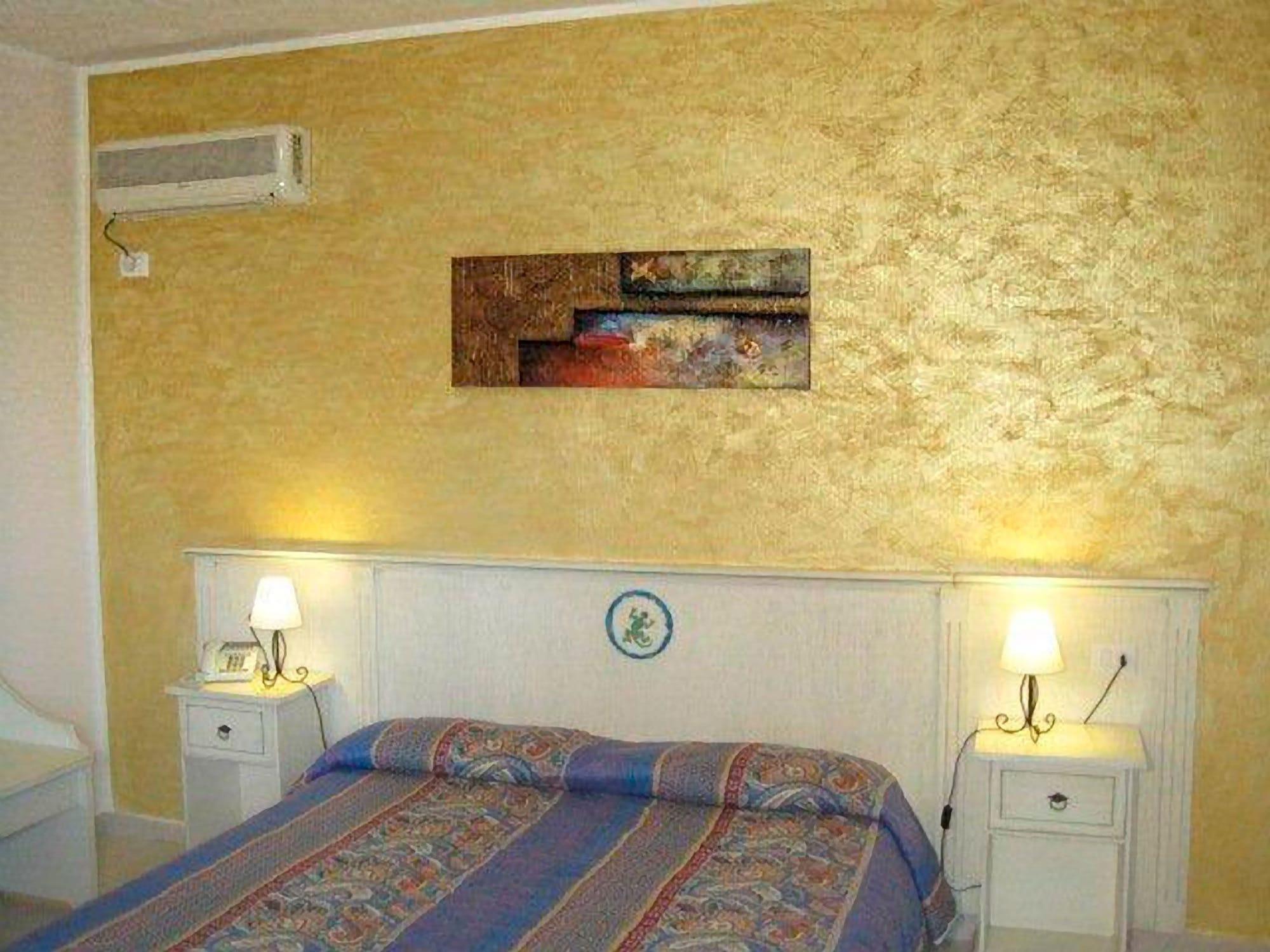 ואלדוריה Hotel Ariadimari מראה חיצוני תמונה