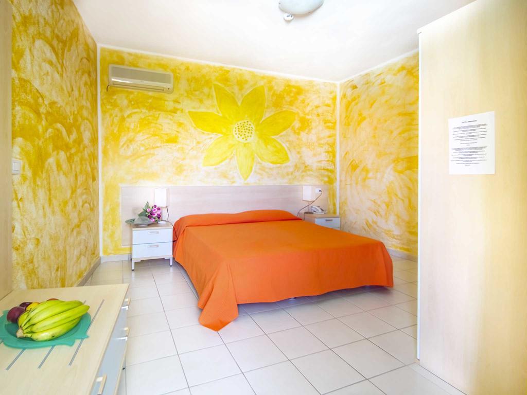 ואלדוריה Hotel Ariadimari מראה חיצוני תמונה