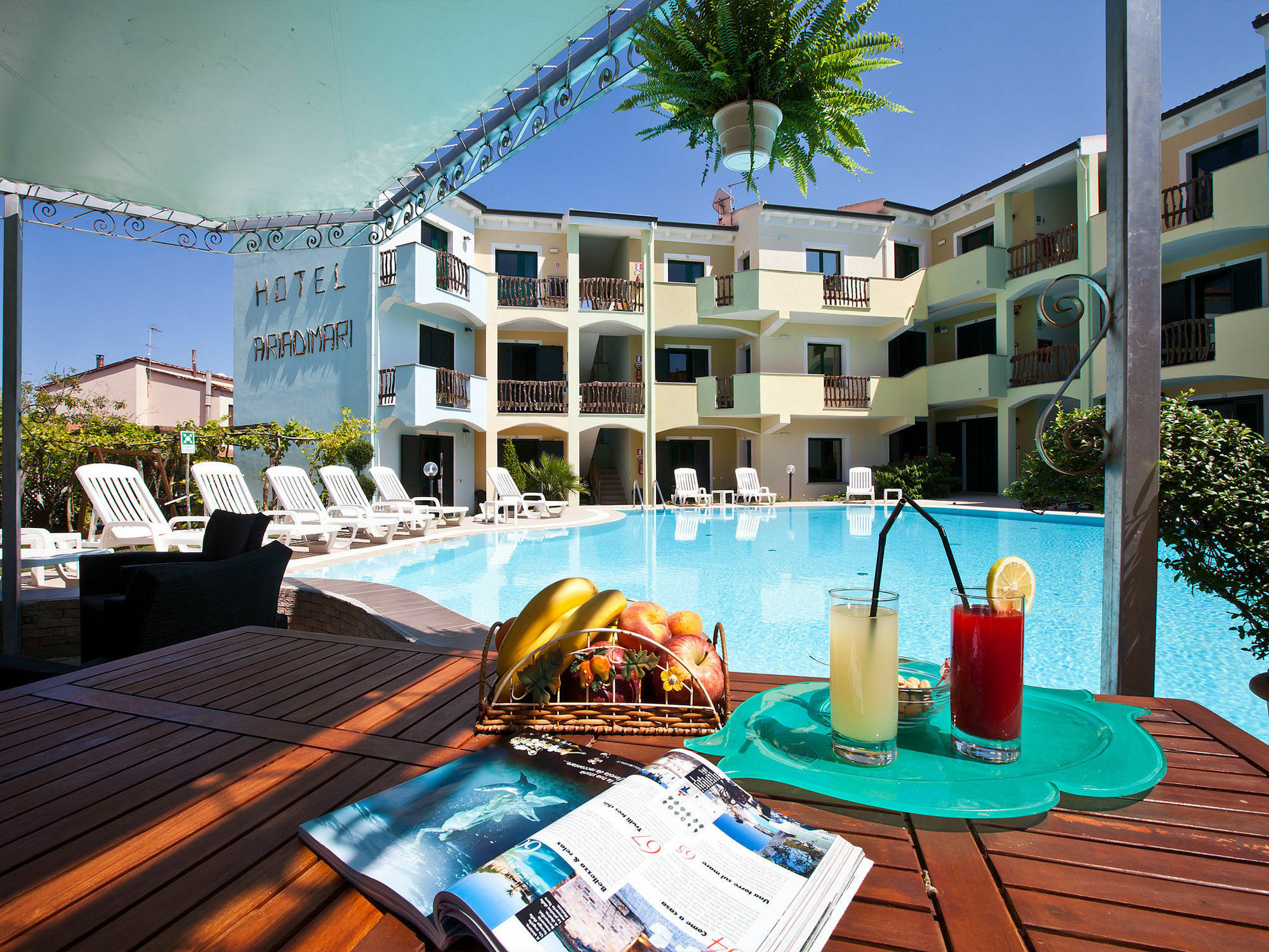 ואלדוריה Hotel Ariadimari מראה חיצוני תמונה