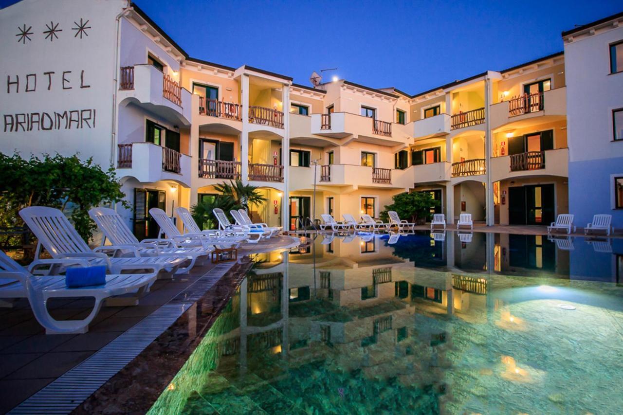 ואלדוריה Hotel Ariadimari מראה חיצוני תמונה